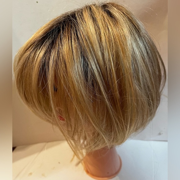 Hairdo Simply Charming Bob Chin Straight Wig Ombre 17H184 - Picture 5 of 10